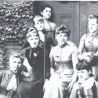 Women designers/engravers, late 19th century, Philadelphia